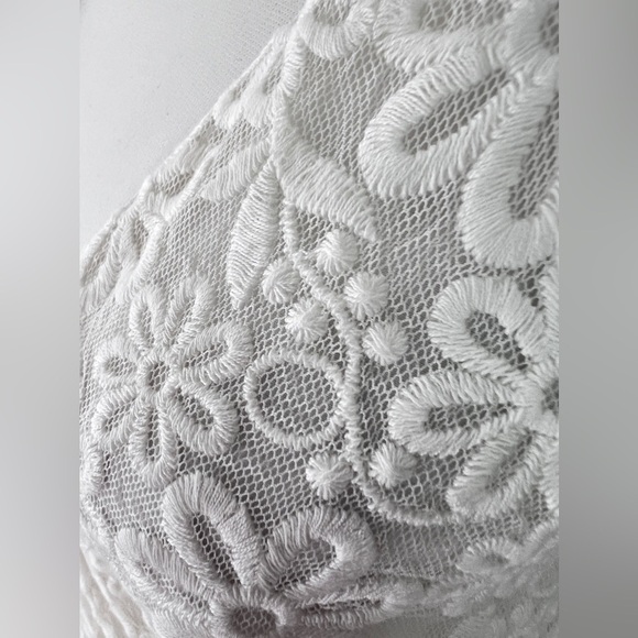 Trina Turk Embroidered White Peplum Sheath Dress Size 14 New with tags - Picture 6 of 15